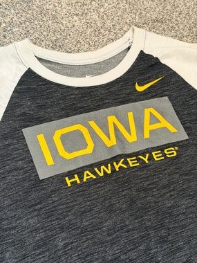 Nike Women’s Iowa Hawkeyes 3/4 Sleeve Tee - Black and White Size XS